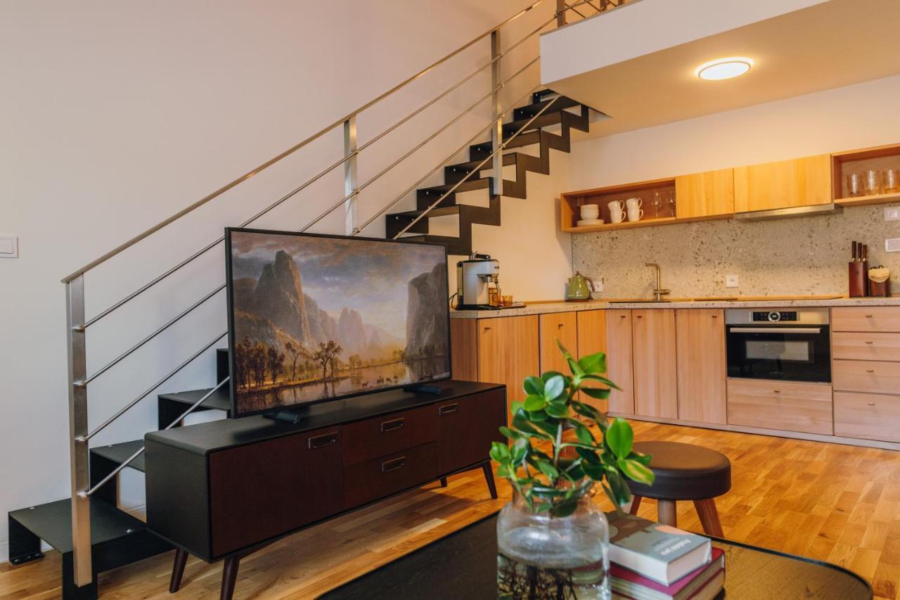 Modern Mezzanine Apt At Jecna St Prag Exterior foto